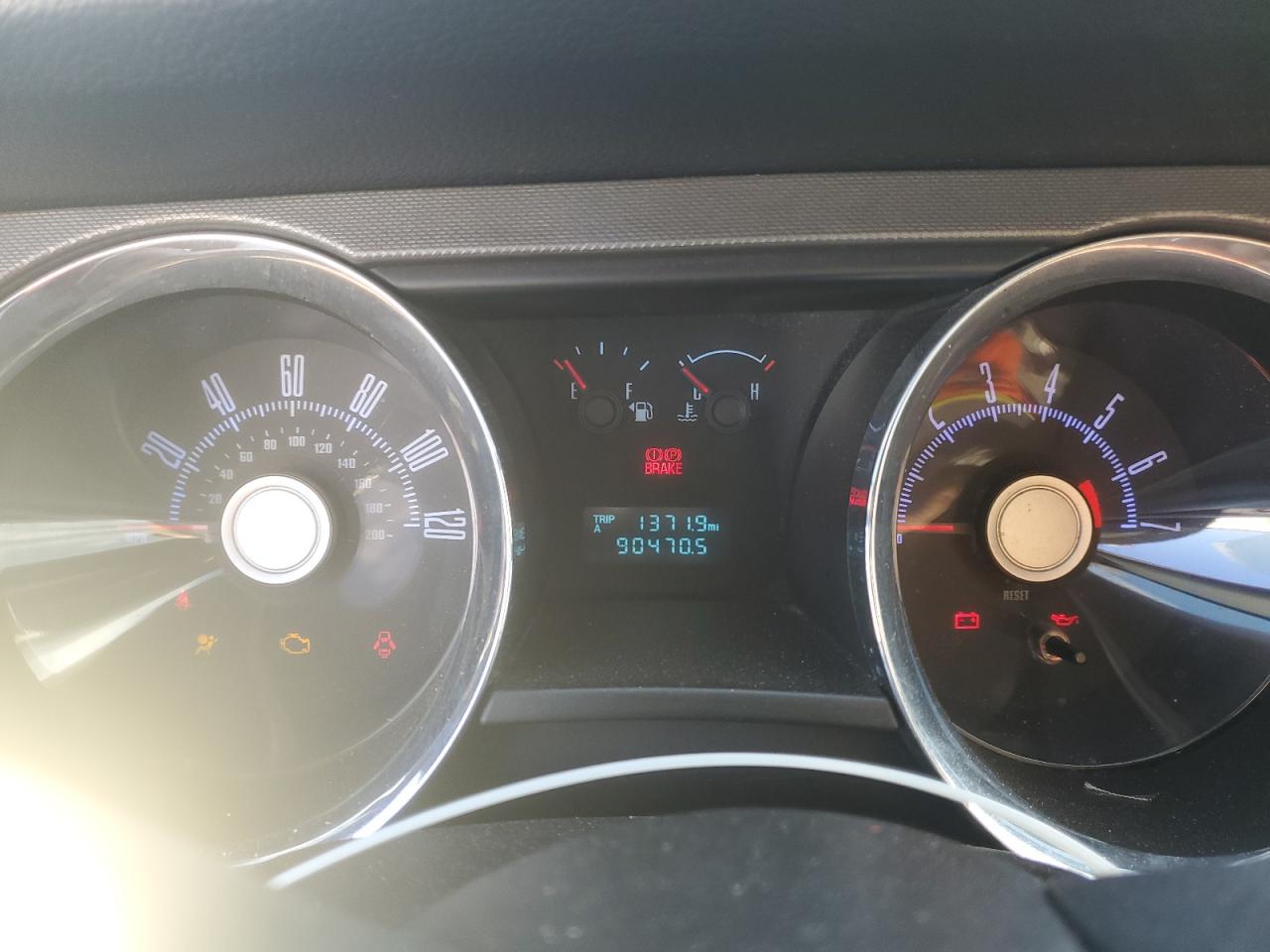 Ford Mustang Image 9