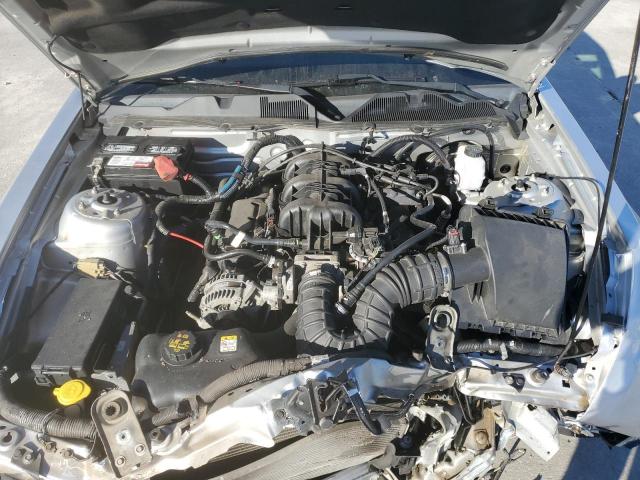 Ford Mustang Image 7