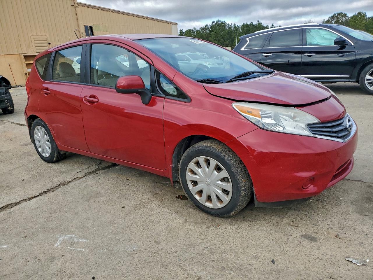 Nissan Versa S Image 5