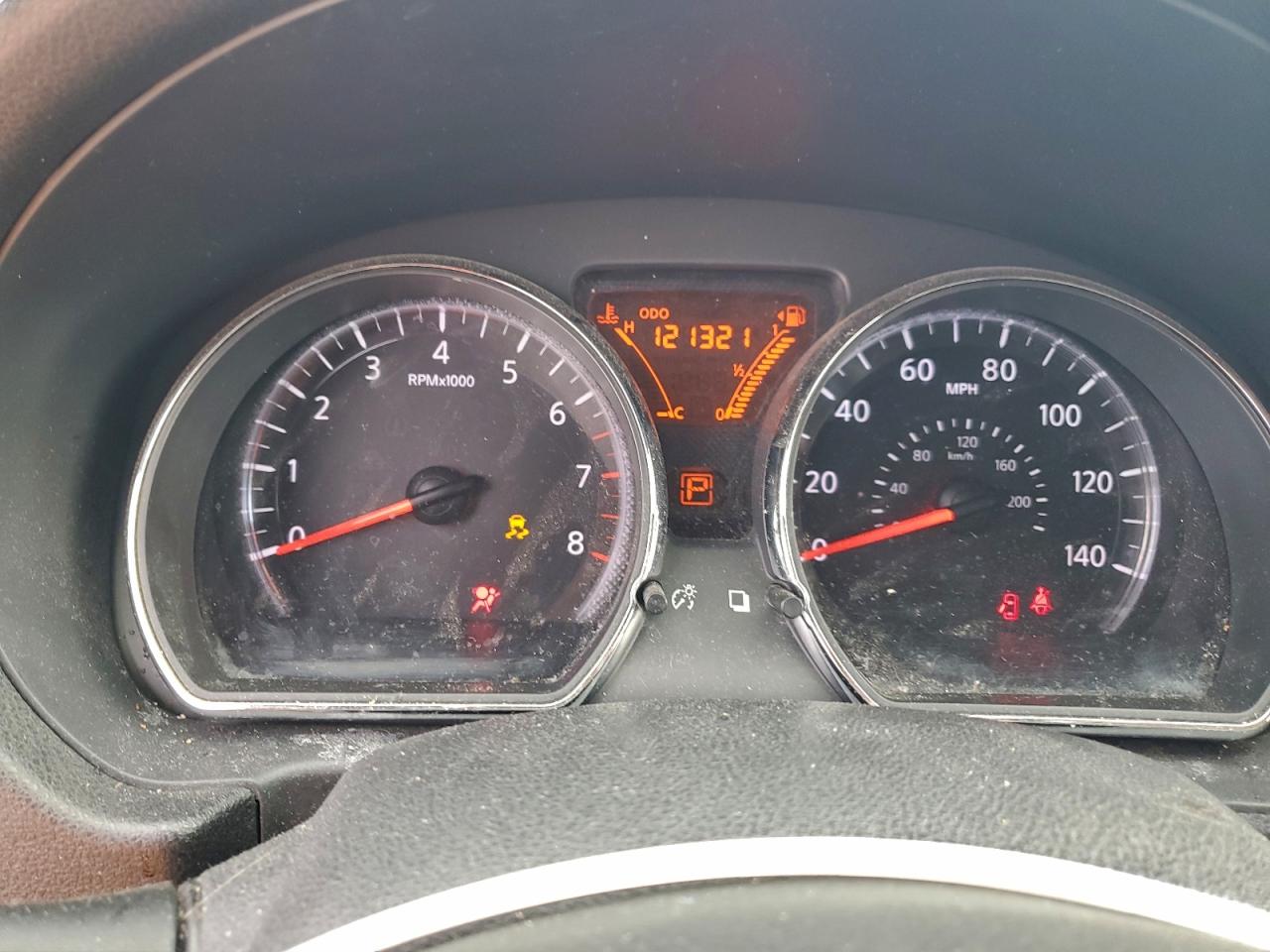 Nissan Versa S Image 3