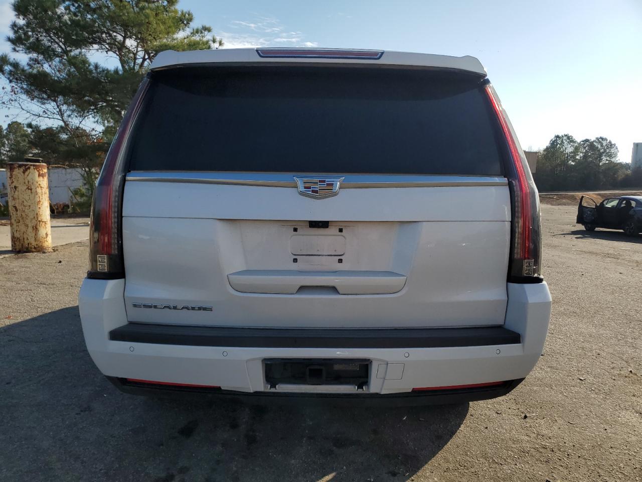 Cadillac Escalade Esv Premium Luxury Image 5