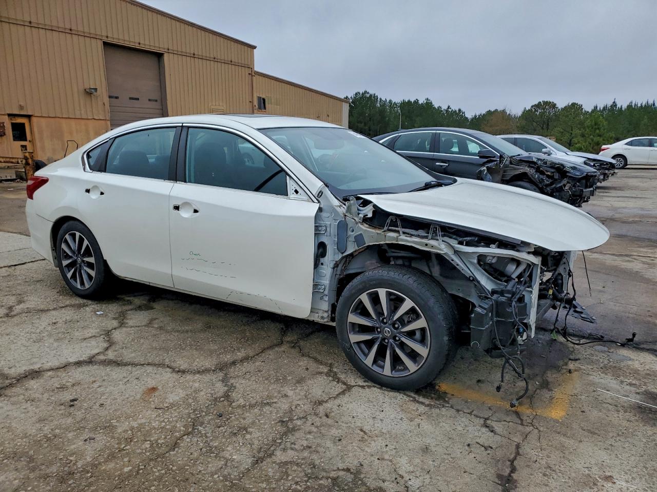 Nissan Altima 2.5 Image 6