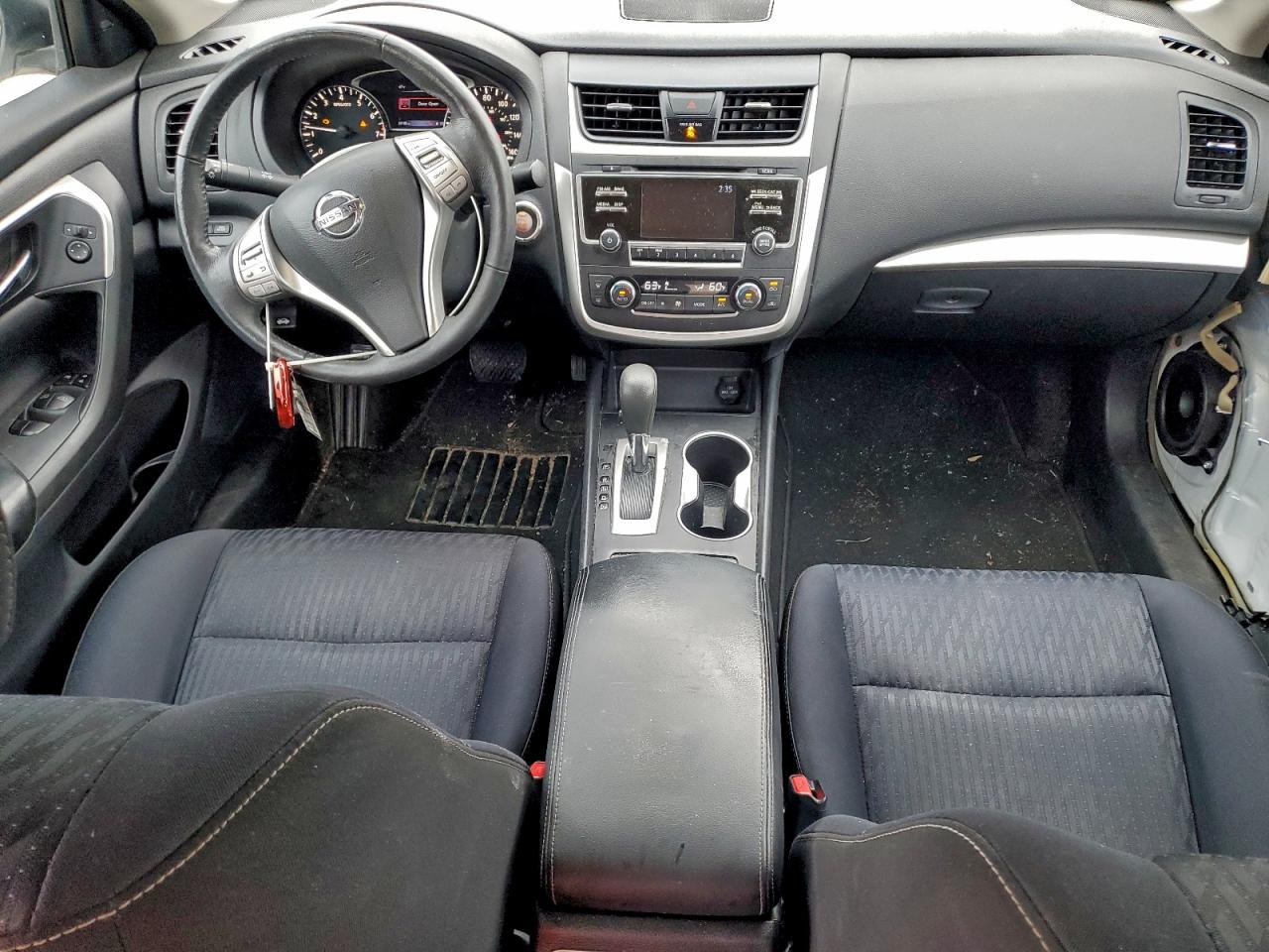 Nissan Altima 2.5 Image 9