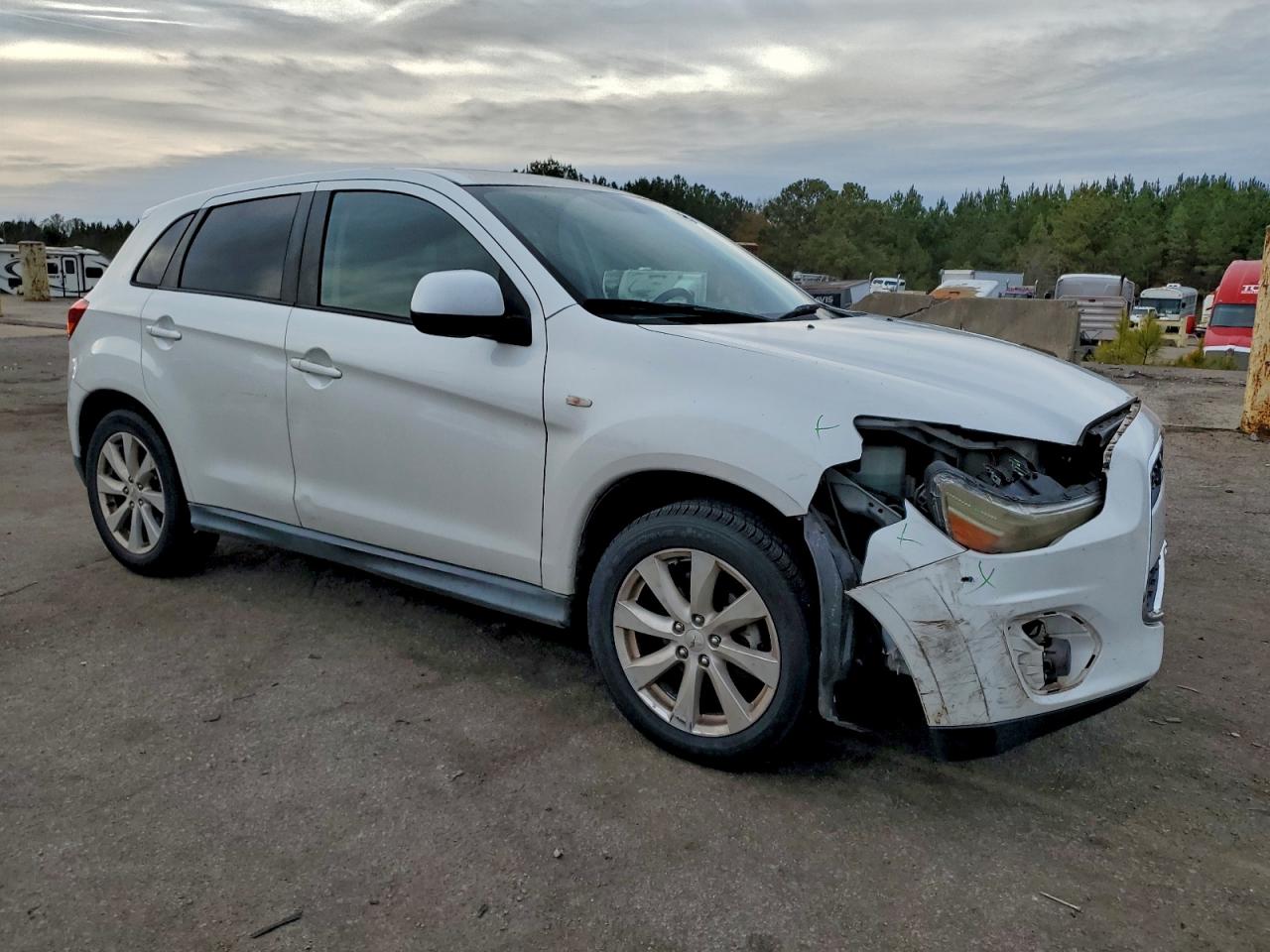 Mitsubishi Outlander Es Image 12