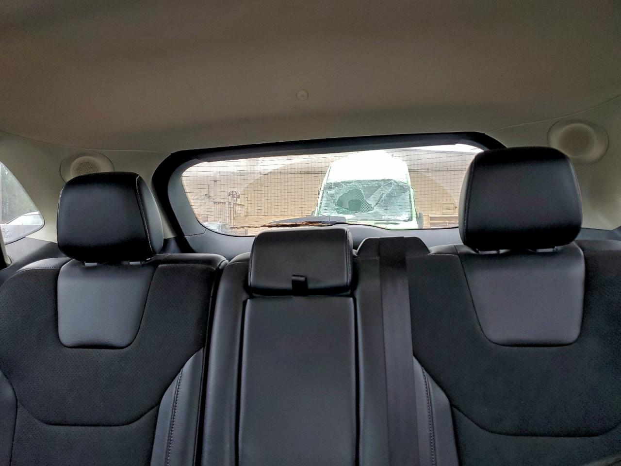 Ford Edge Sport Image 3