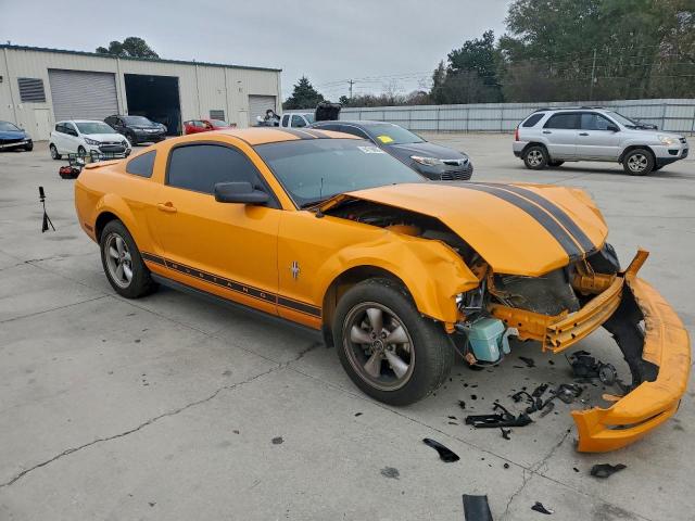 Ford Mustang Image 3