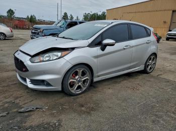  Salvage Ford Fiesta