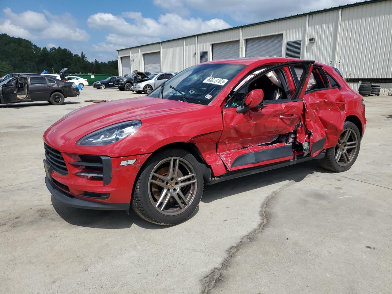 Porsche Macan Image 1