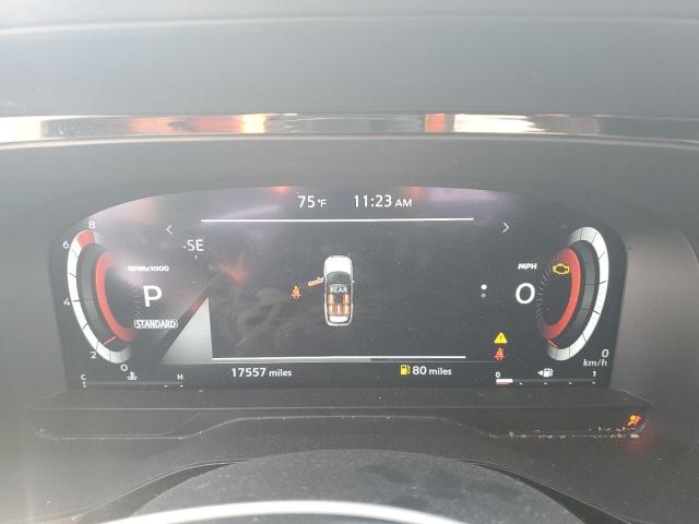 Nissan Pathfinder Platinum Image 2