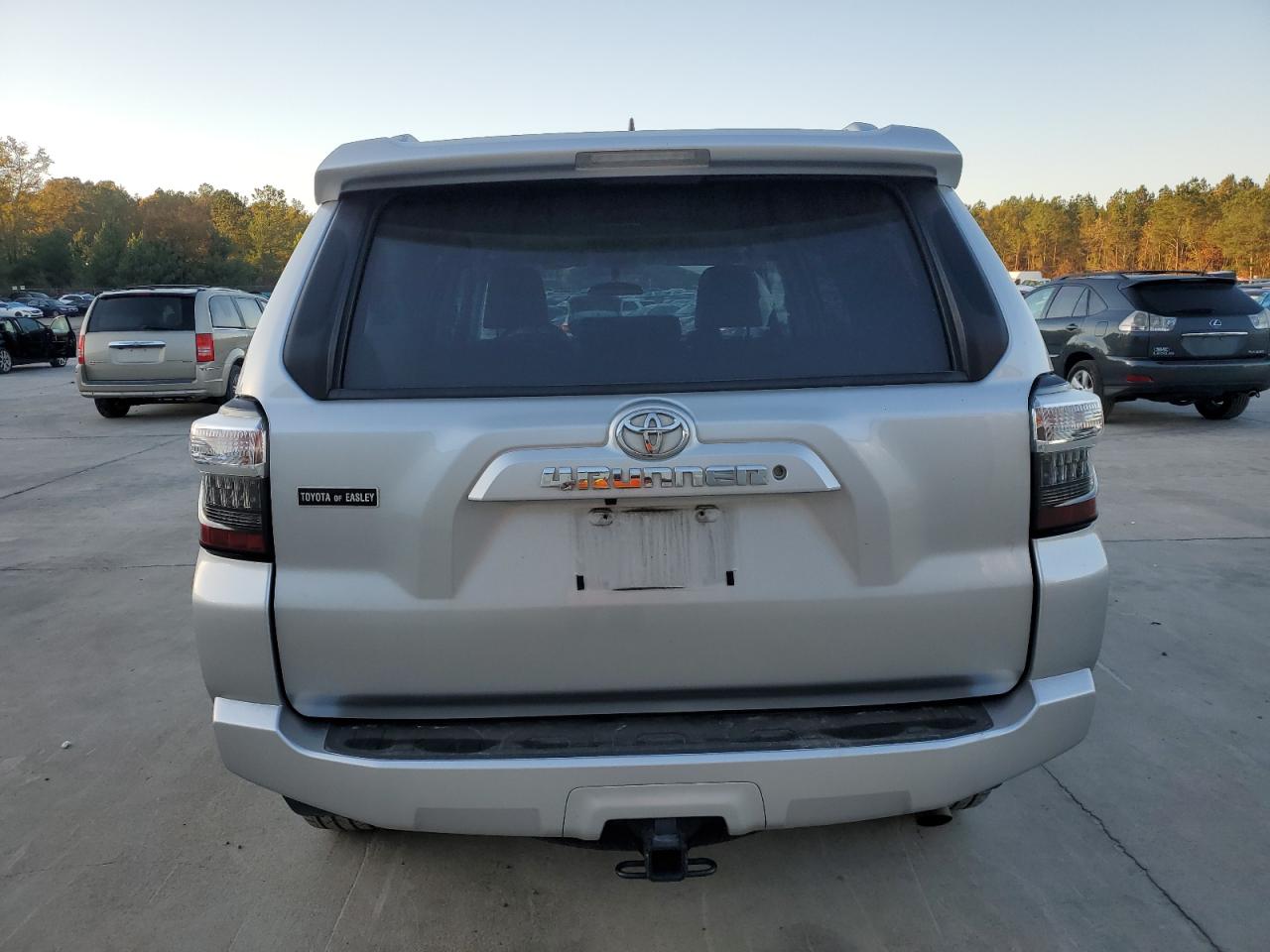 Toyota 4Runner Sr5 Image 6