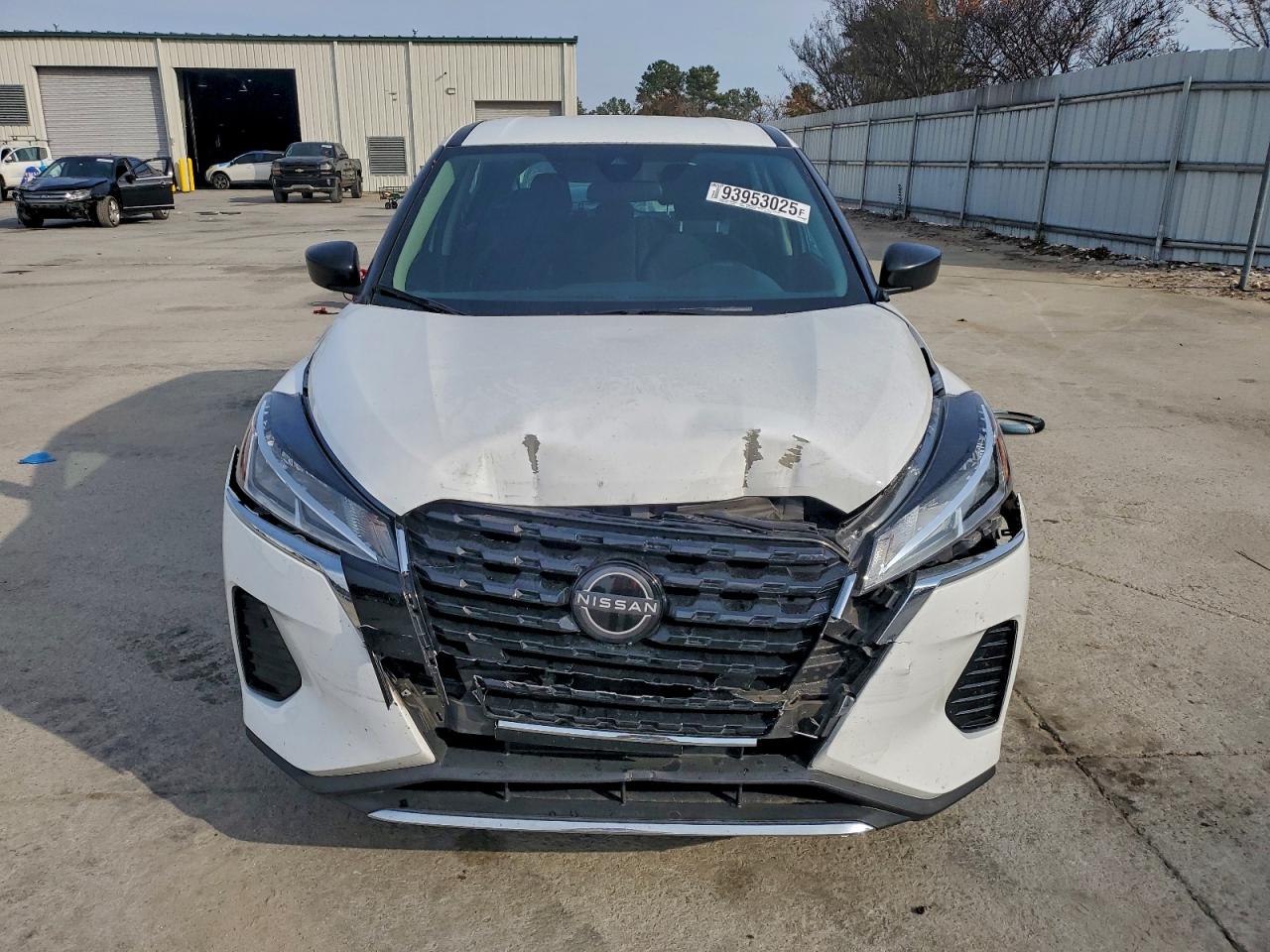 Nissan Kicks S Image 12