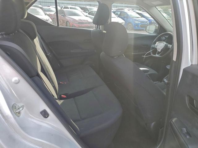 Nissan Kicks S Image 6