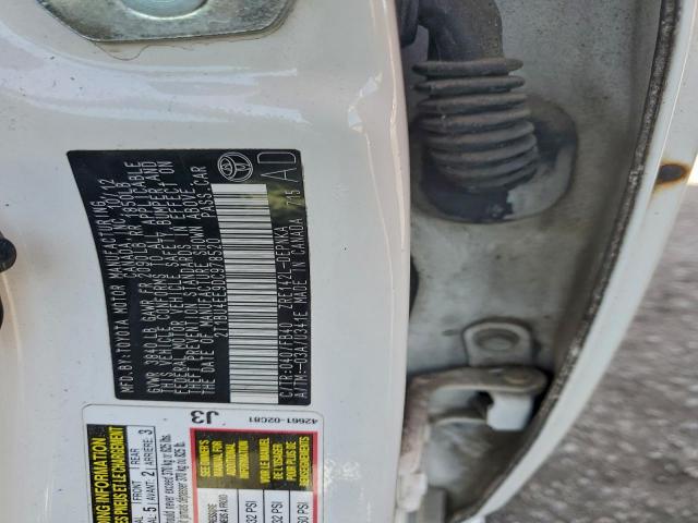 Toyota Corolla Base Image 9