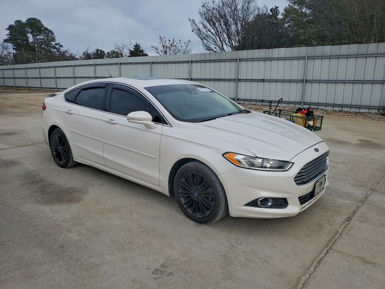 Ford Fusion Se Image 9