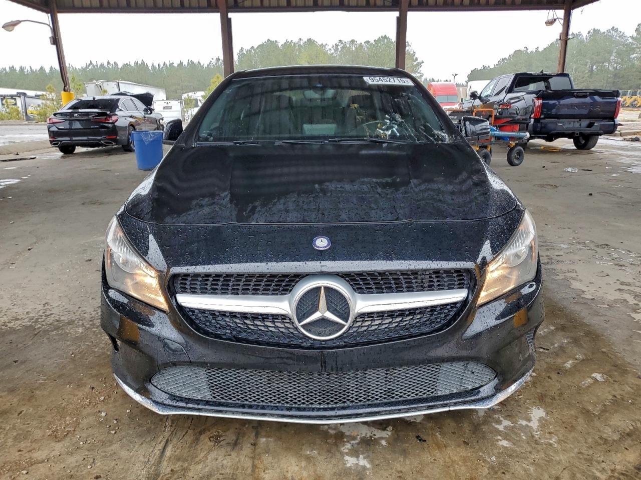 Mercedes-Benz Cla-class 250 Image 12