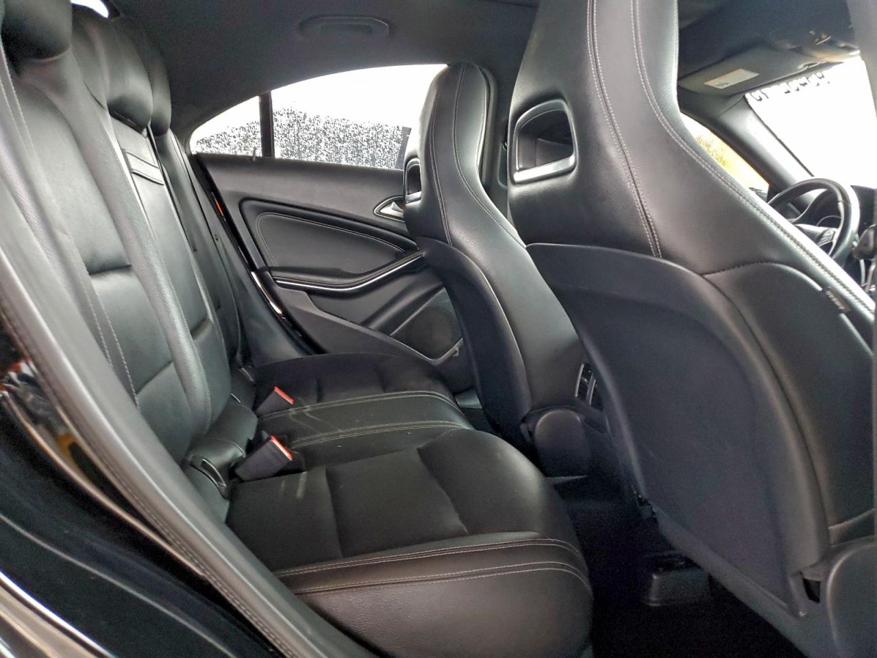 Mercedes-Benz Cla-class 250 Image 9