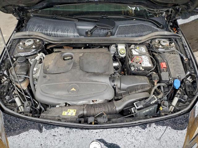 Mercedes-Benz Cla-class 250 Image 8