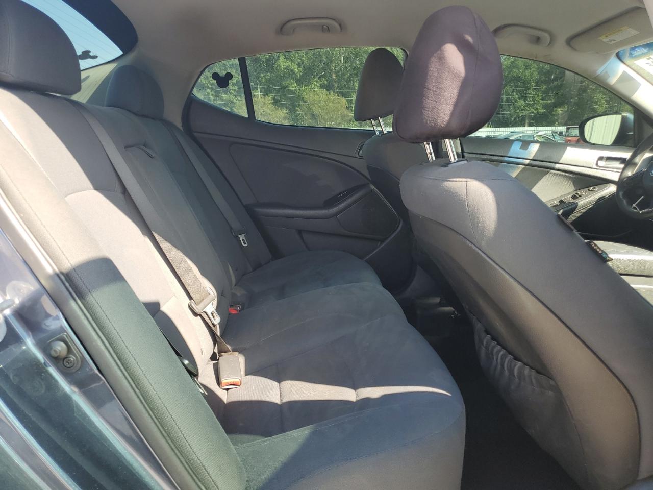 Kia Optima Lx Image 8