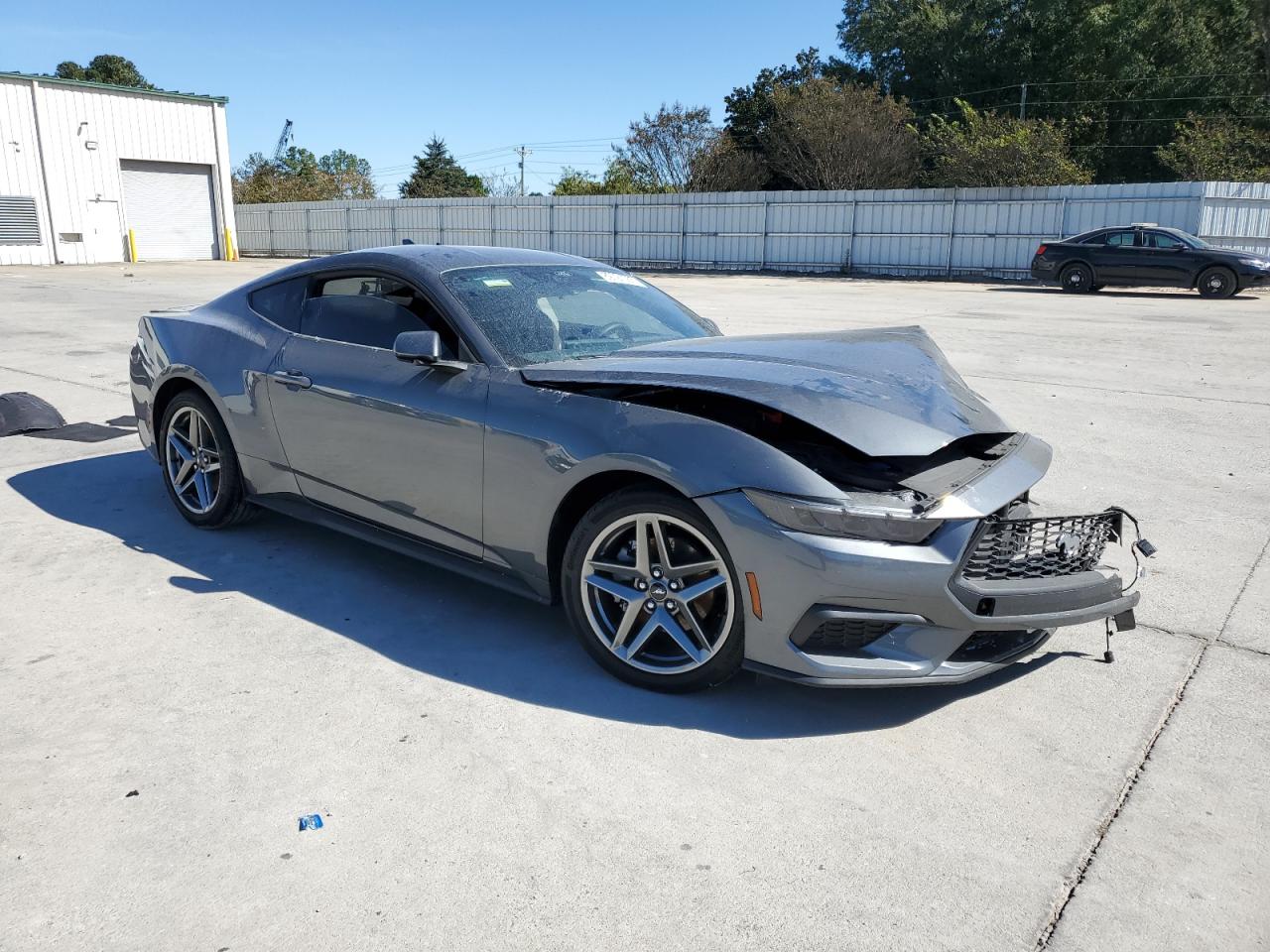 Ford Mustang Image 2