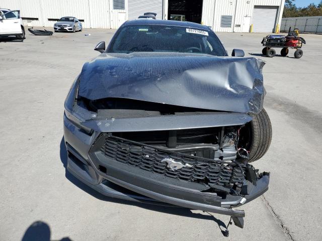 Ford Mustang Image 7