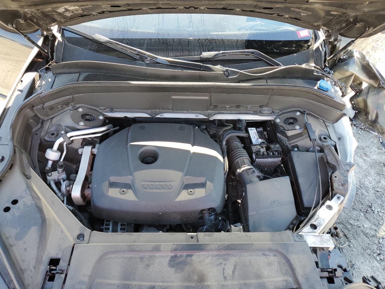 Volvo XC90 T6 Image 11