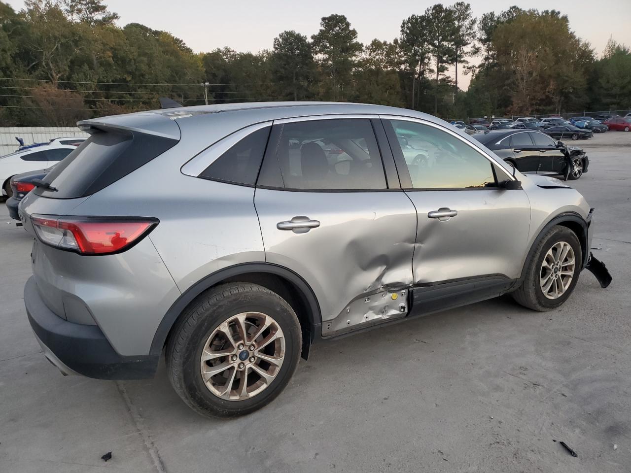 Ford Escape Se Image 6