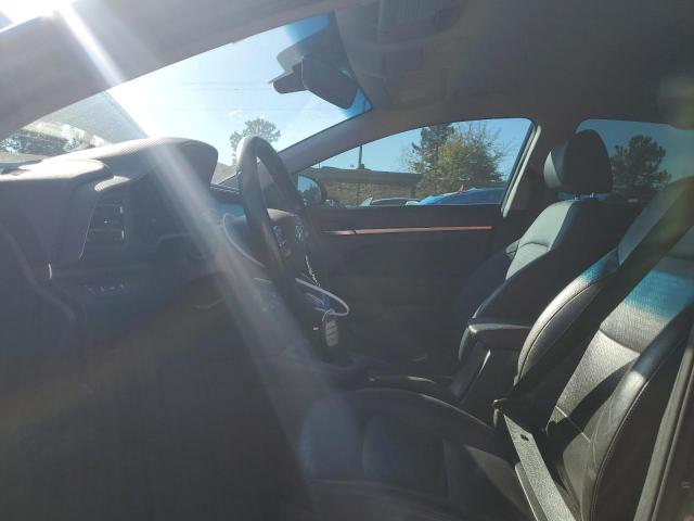 Hyundai ELANTRA Sel Image 9