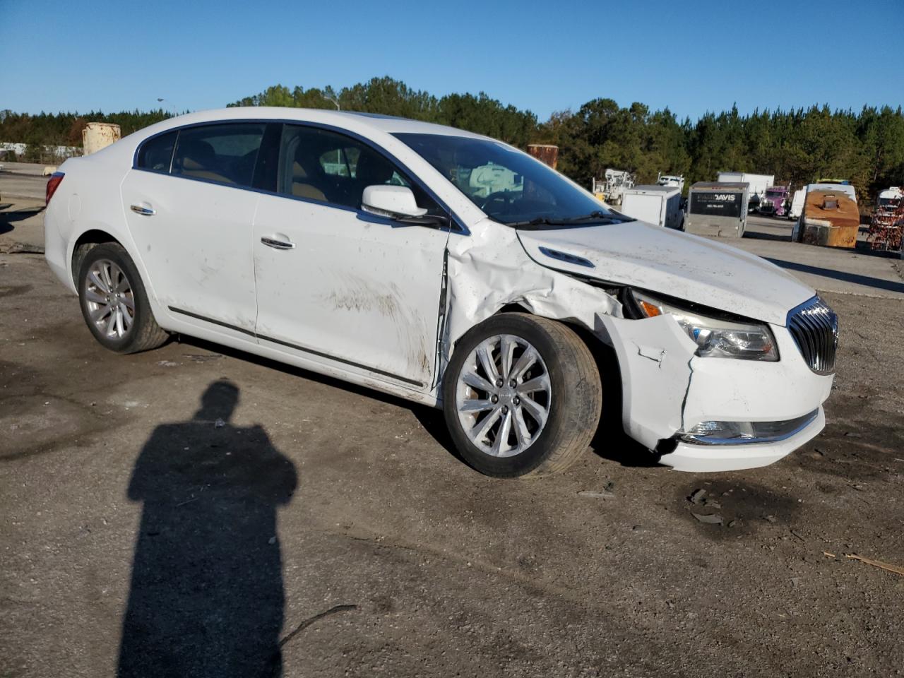 Buick LaCrosse Image 6