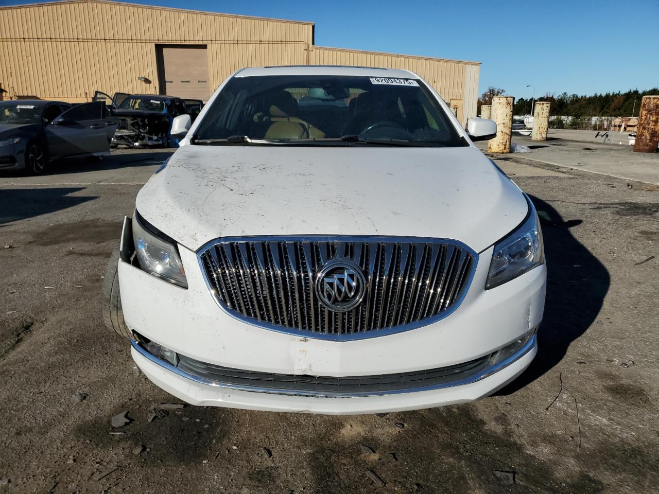 Buick LaCrosse Image 11