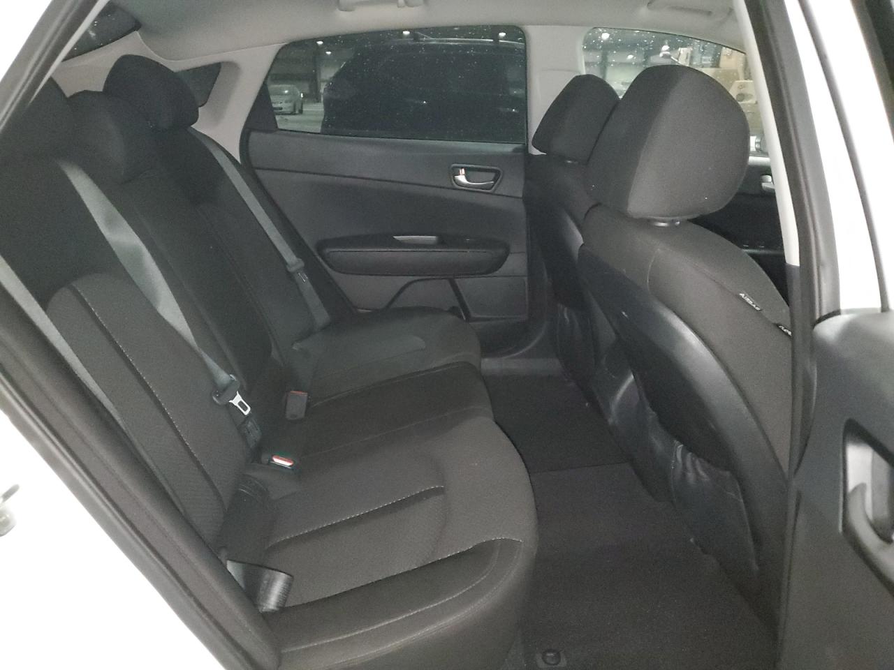 Kia Optima Lx Image 10