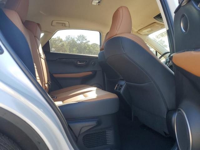 Lexus NX 300 Base Image 2