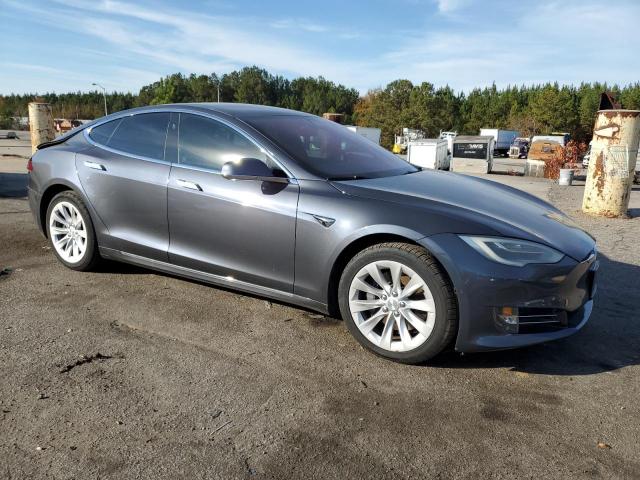 Tesla Model S Image 12