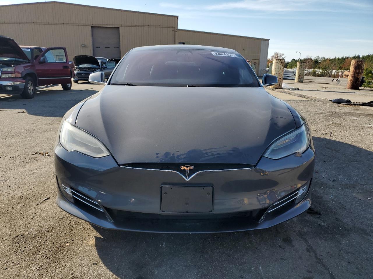 Tesla Model S Image 7