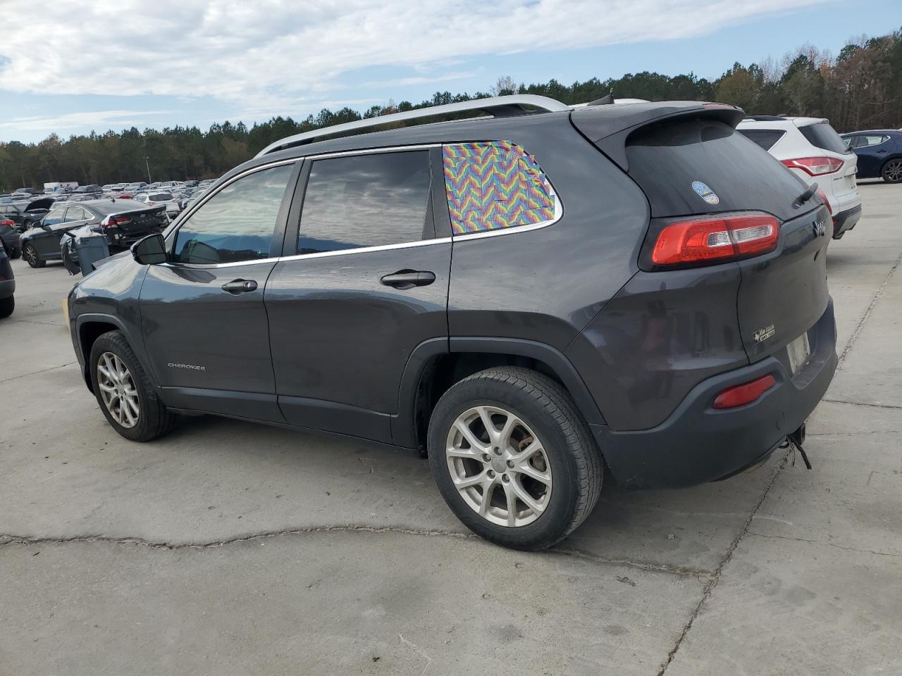 Jeep Grand Cherokee Latitude Image 3