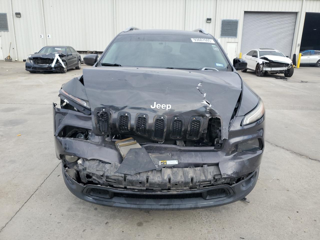 Jeep Grand Cherokee Latitude Image 6