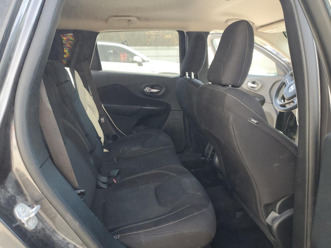 Jeep Grand Cherokee Latitude Image 10