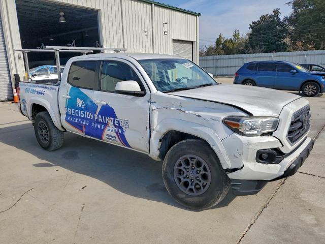 Toyota Tacoma Double Cab Image 2