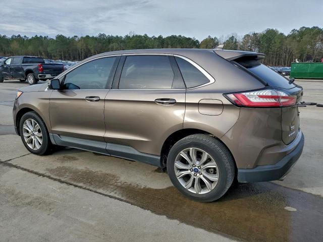 Ford Edge Titanium Image 3