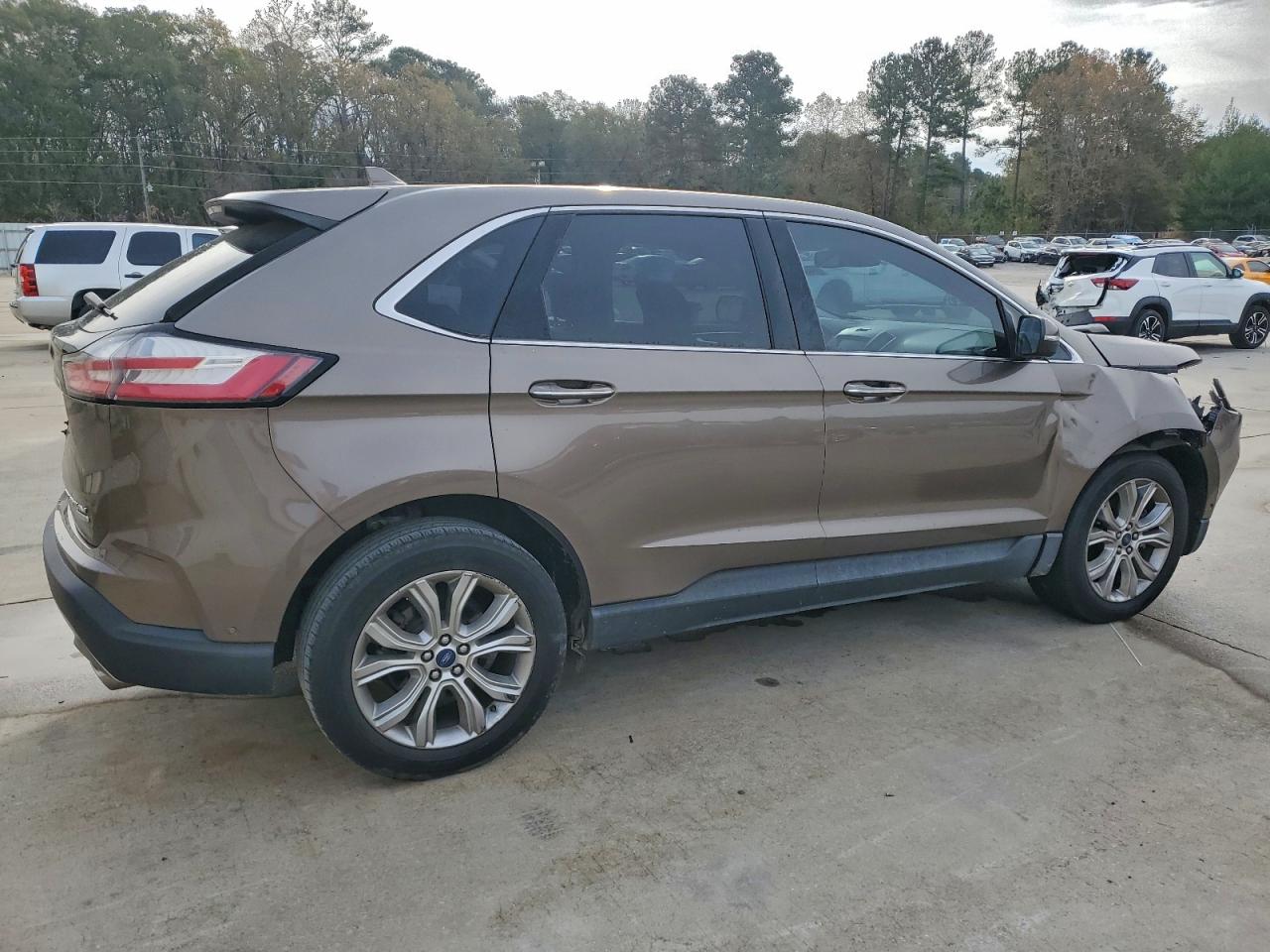 Ford Edge Titanium Image 11