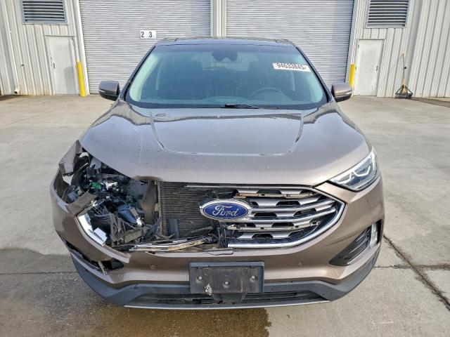 Ford Edge Titanium Image 9