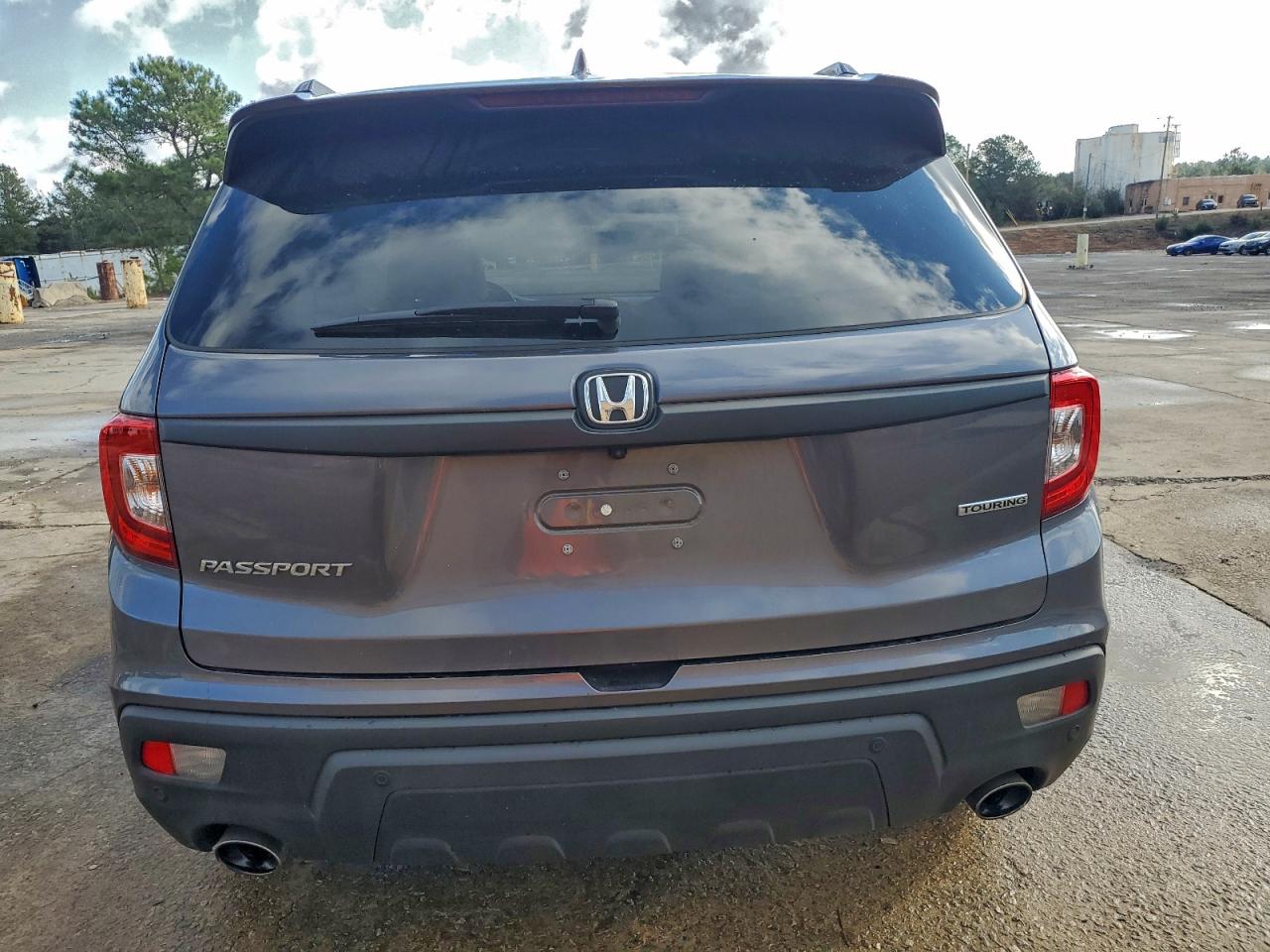 Honda Passport Touring Image 6