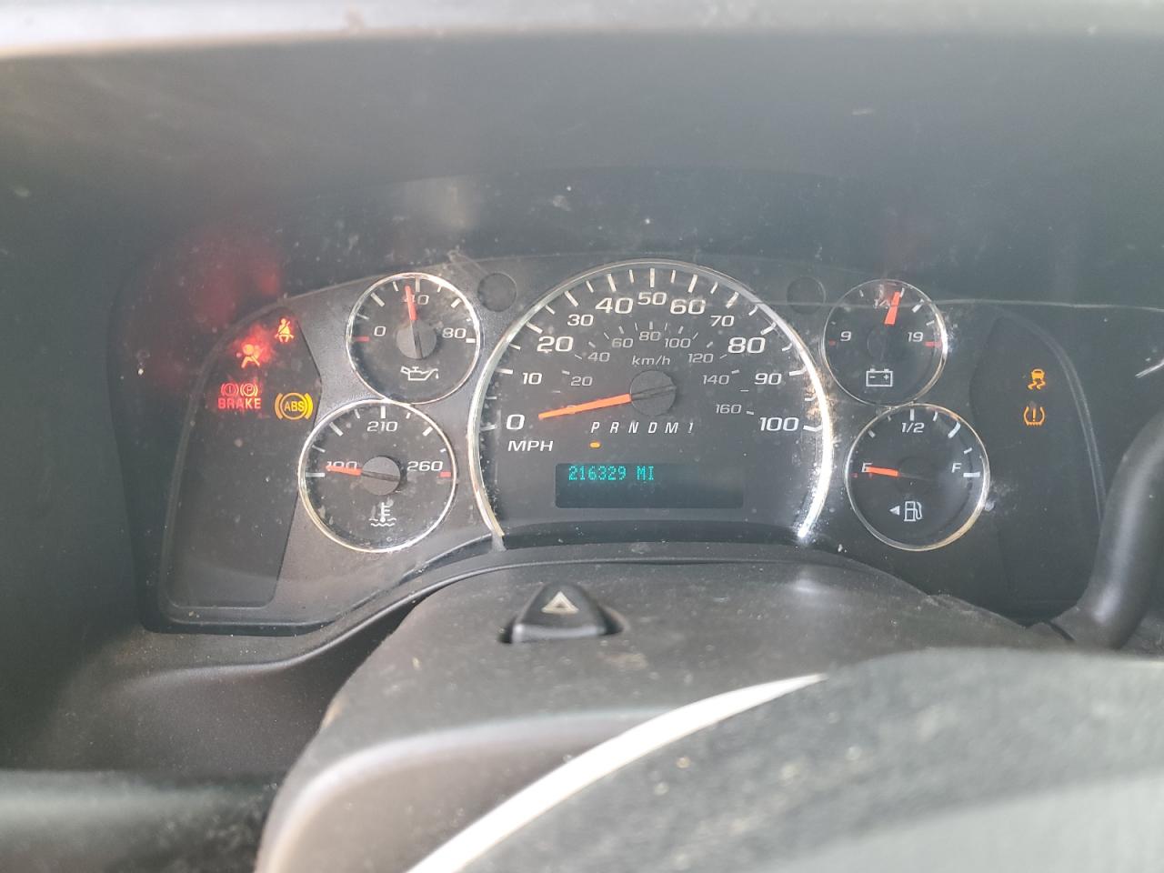 Chevrolet Express Image 3