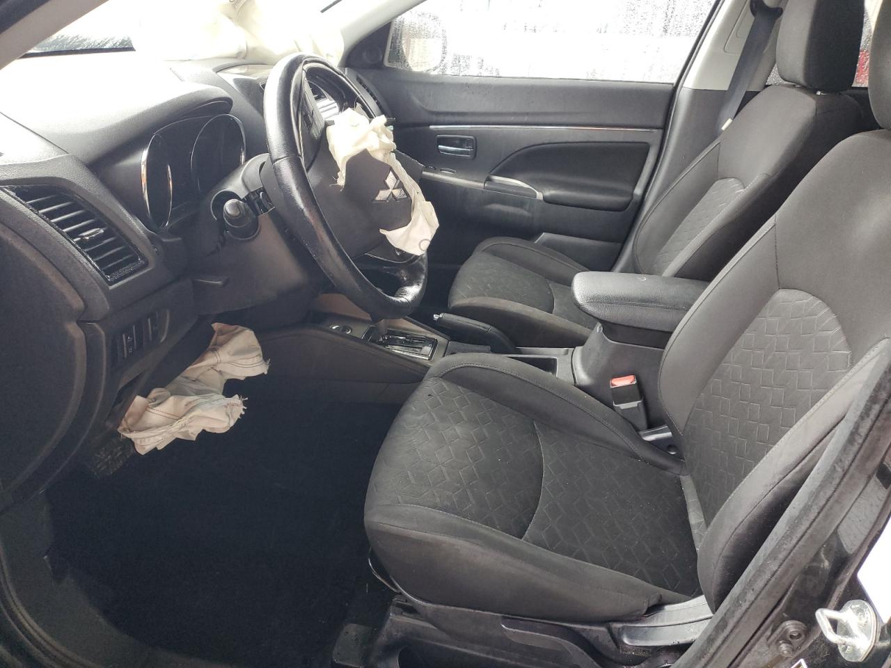 Mitsubishi Outlander Es Image 2