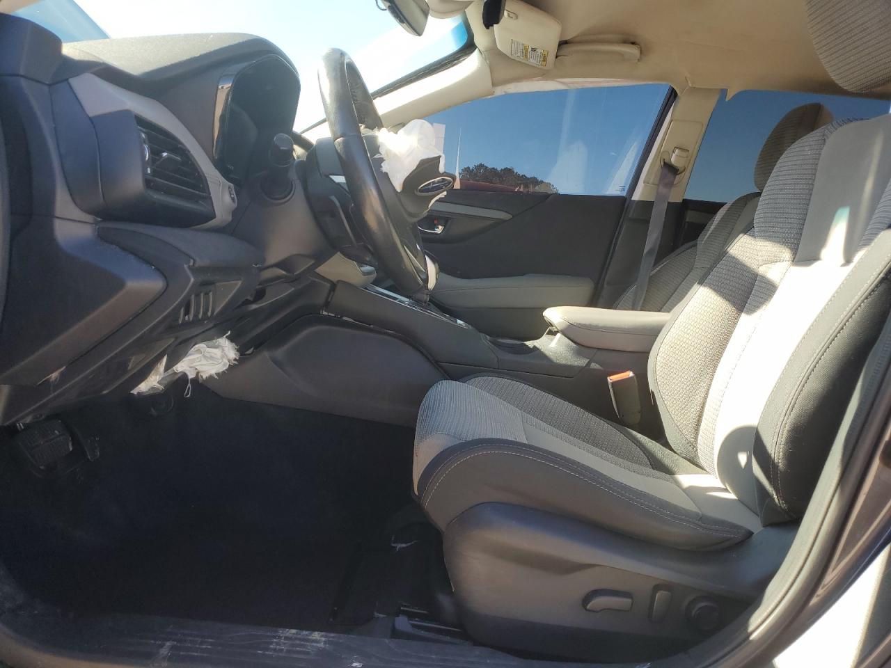 Subaru Outback Premium Image 2