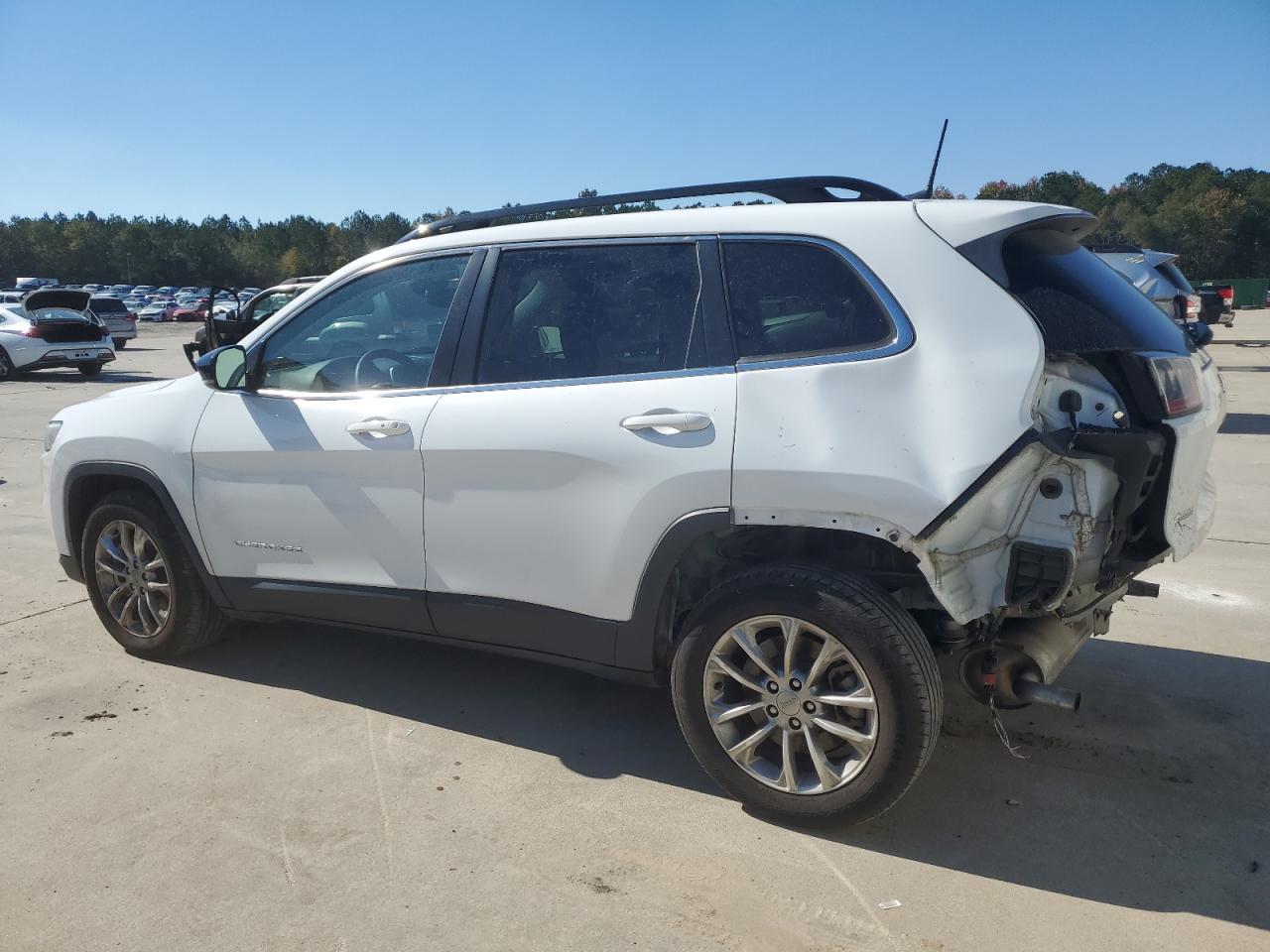 Jeep Grand Cherokee Latitude Lux Image 11