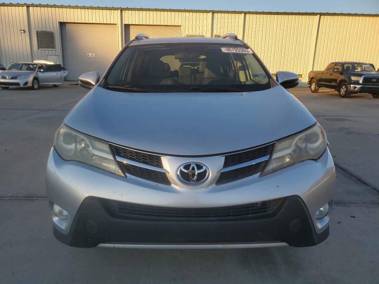 Toyota RAV4 Xle Image 9