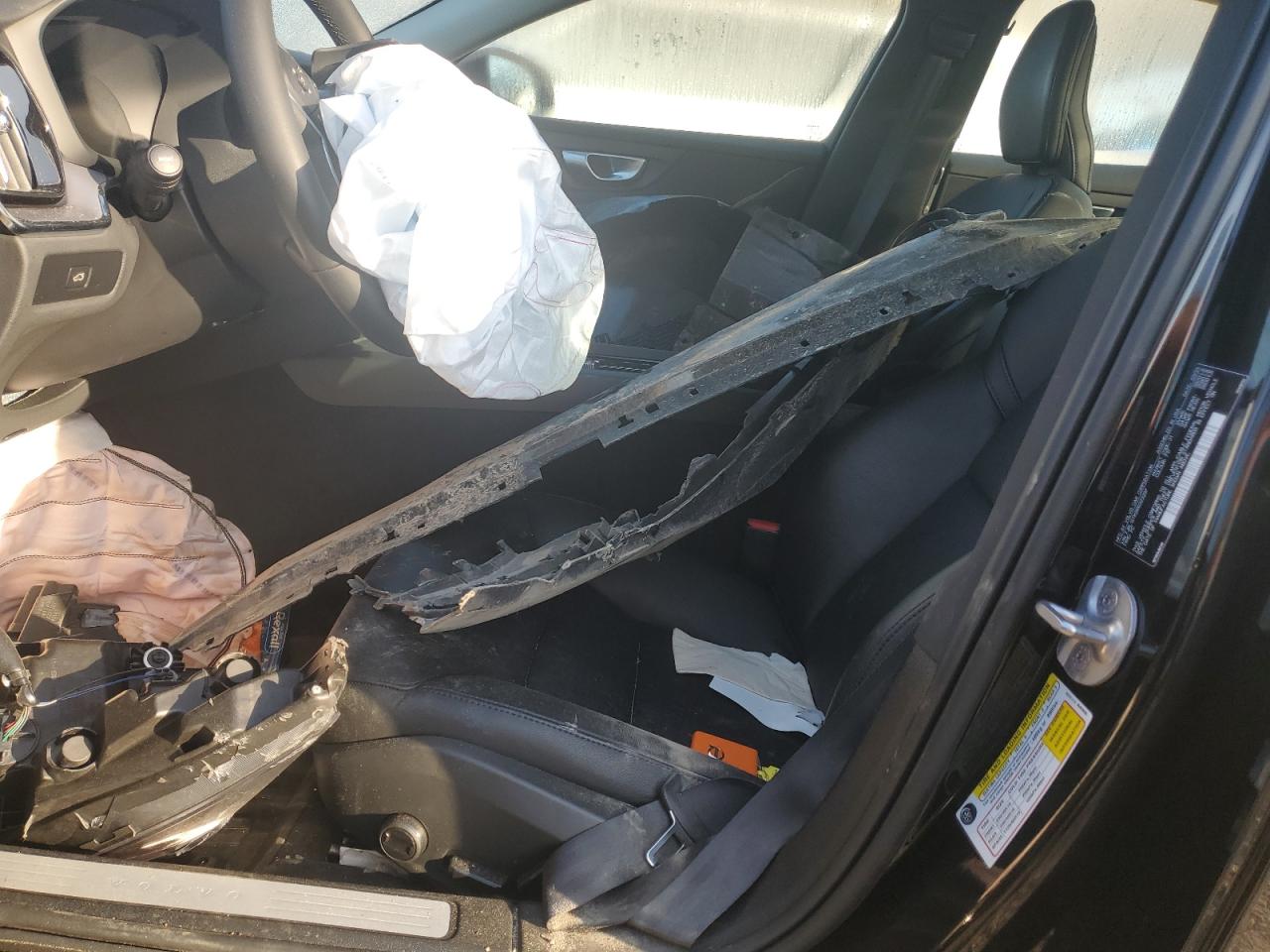 Volvo S60 Core Core Image 12