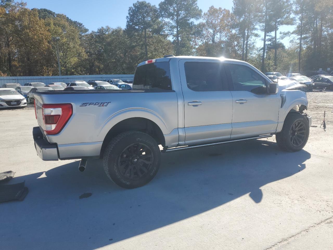 Ford F-150 Supercrew Image 5