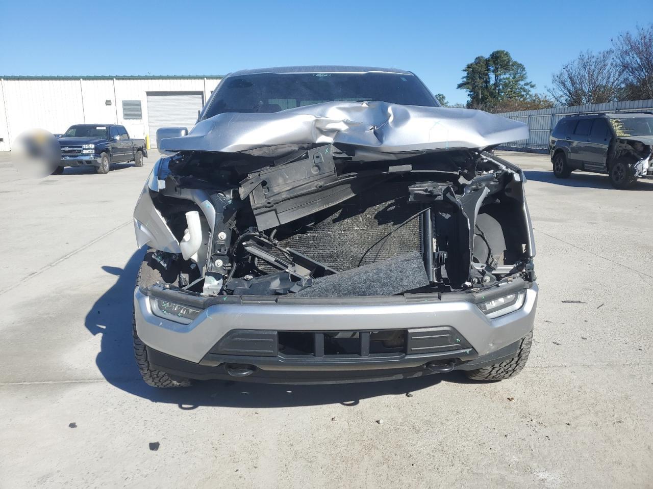 Ford F-150 Supercrew Image 6