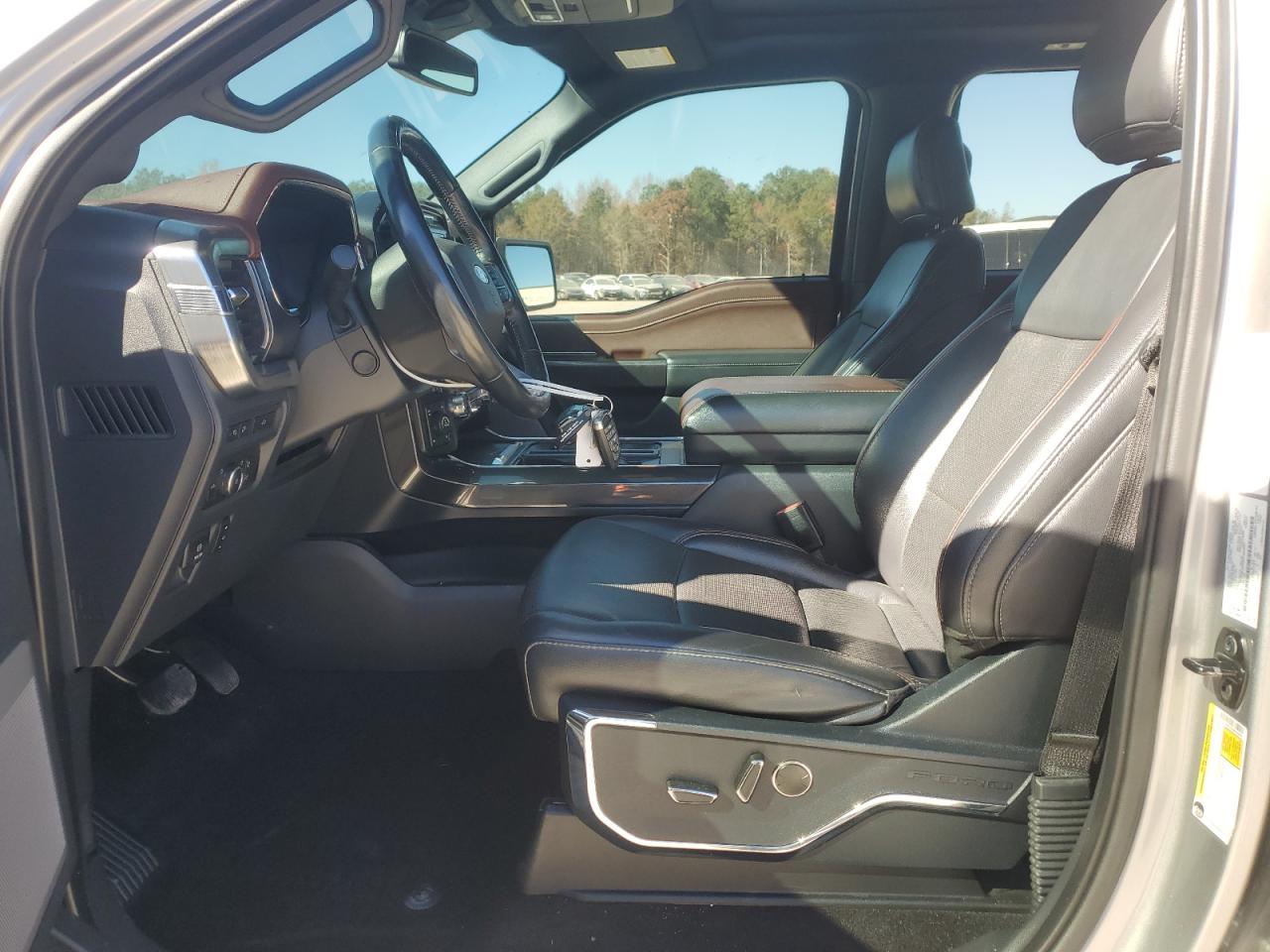 Ford F-150 Supercrew Image 10